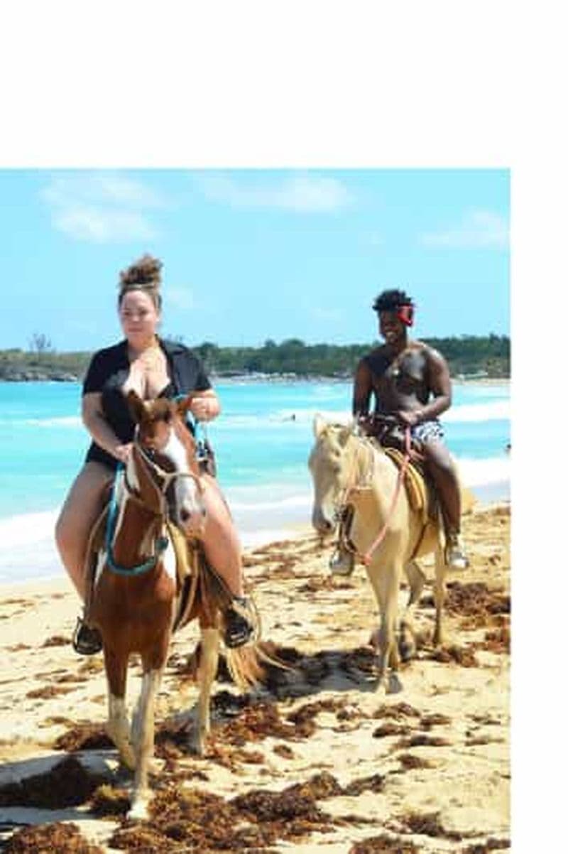 Billet Incroyable balade à cheval au coucher du soleil depuis la plage de Punta Cana et la jungle