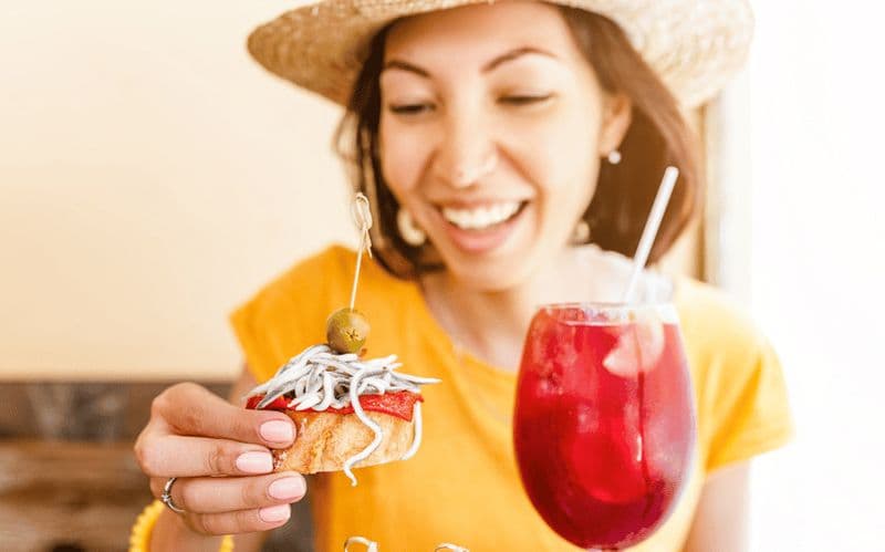 Billet Barcelone : Speakeasy, explorez des bars cachés avec des tapas