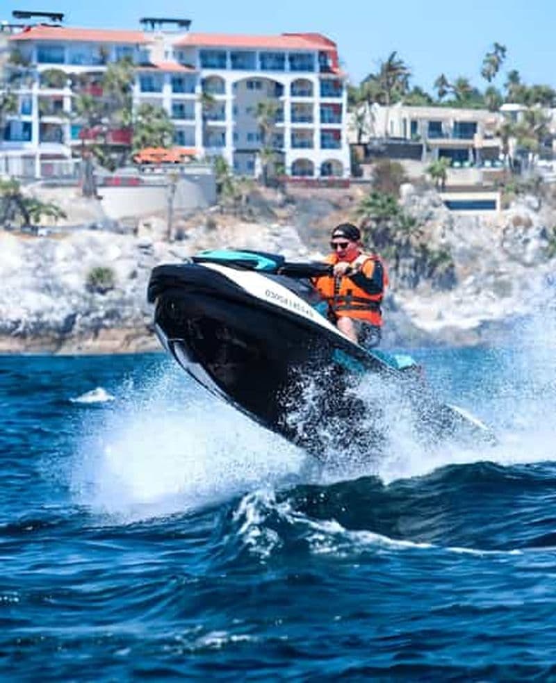 Billet Cannes : Aventure en jet ski avec moniteur en option