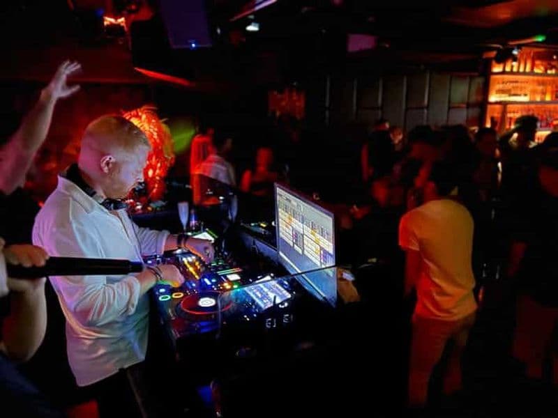 Billet Amsterdam : Pass VIP pour une Tournée des Bars de 5 Jours et une Soirée Exclusive