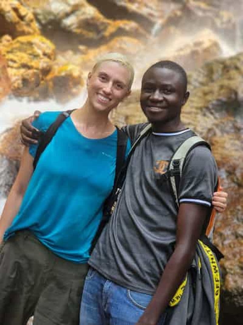 Billet Kigoma : Excursion d'une journée dans le parc national de Gombe avec randonnée des chimpanzés