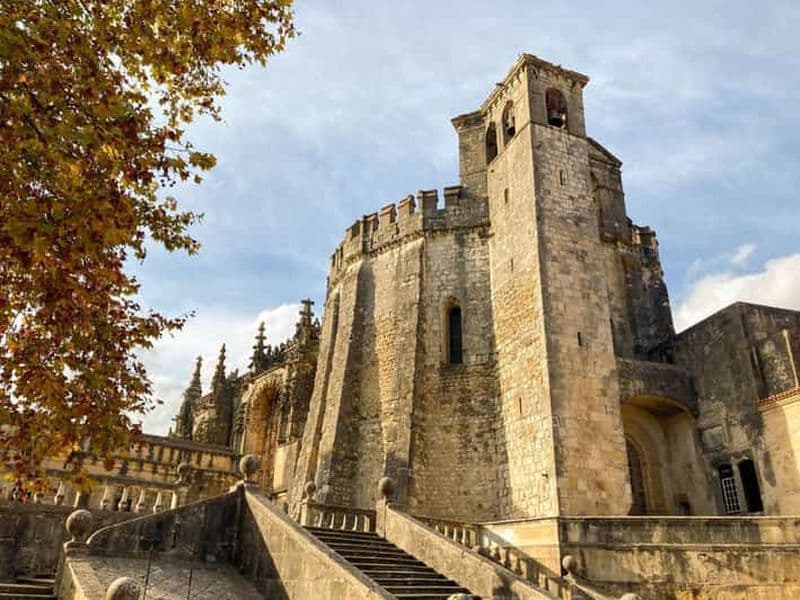Billet Tomar et le château d'Almourol : Visite privée des Templiers
