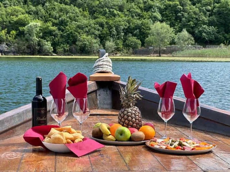 Billet Réserve d'oiseaux, Monastère Kom, baignade dans le lac, boissons gratuites