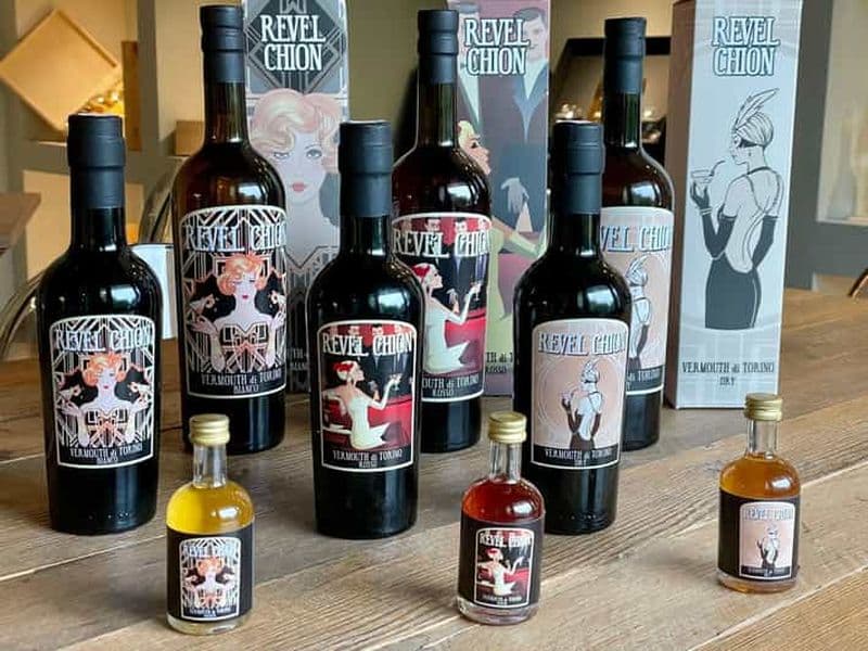 Billet Dégustation de vermouths et de spiritueux dans une distillerie près de Turin
