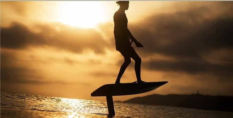 Billet Sensations du vol au dessus de l'eau - Location e-foil accompagnée