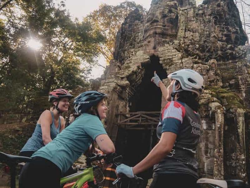 Billet Siem Reap : visite à vélo des temples d'Angkor (30 km, 1 journée)