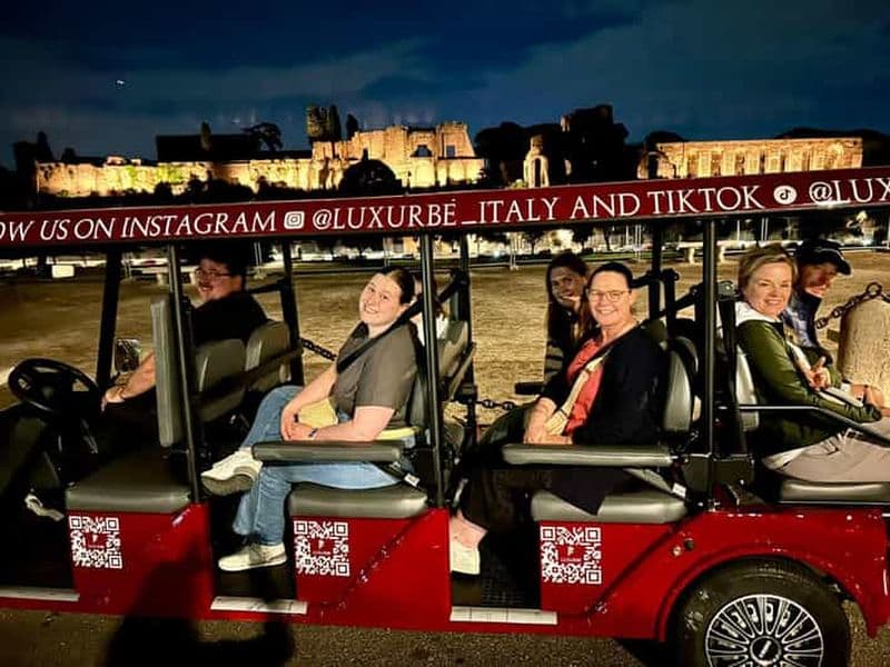 Billet Visite en voiturette de golf : les incontournables de Rome la nuit