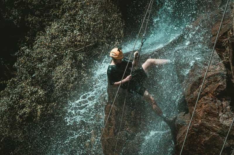 Billet Bali : Canyoning de la cascade de Gitgit avec transferts et déjeuner