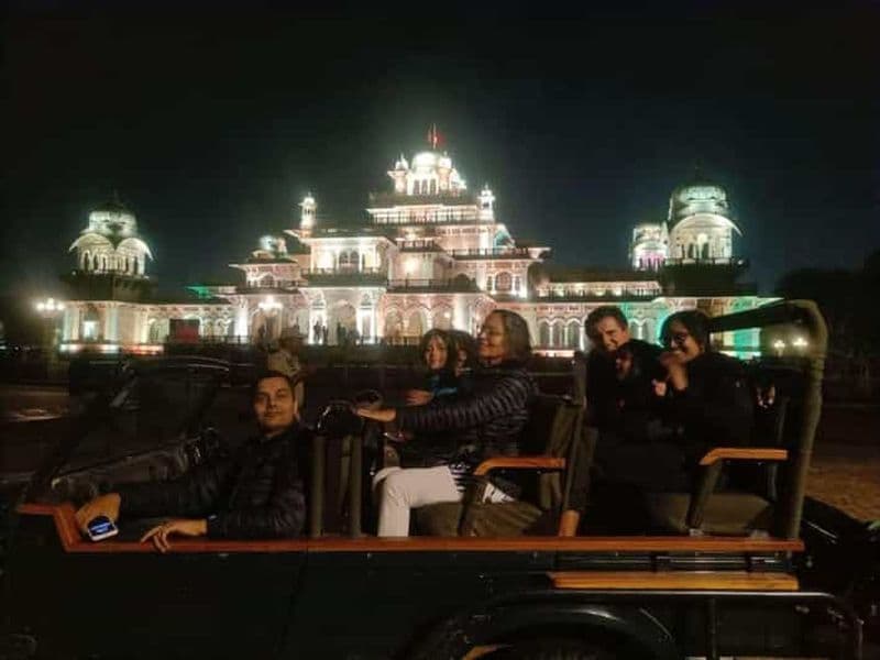 Billet Jaipur : Visite nocturne de la ville en Jeep à ciel ouvert