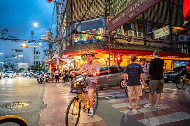 Billet Visite nocturne de Bangkok à vélo avec repas de cuisine de rue