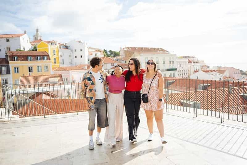 Billet Visite privée de Lisbonne en tuk-tuk : tramway 28, vieille ville ou Belém