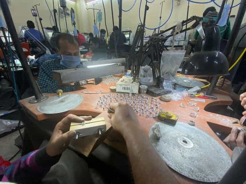 Billet Jaipur : expérience de fabrication de bijoux et de pierres précieuses