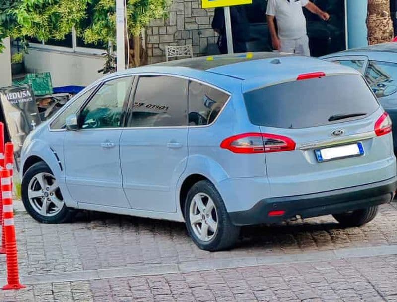 Billet Transfert aéroport de Tirana : de l'aéroport de Tirana au centre-ville ↔