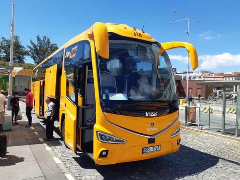 Billet Prague : Un voyage en bus facile de/vers Karlovy Vary