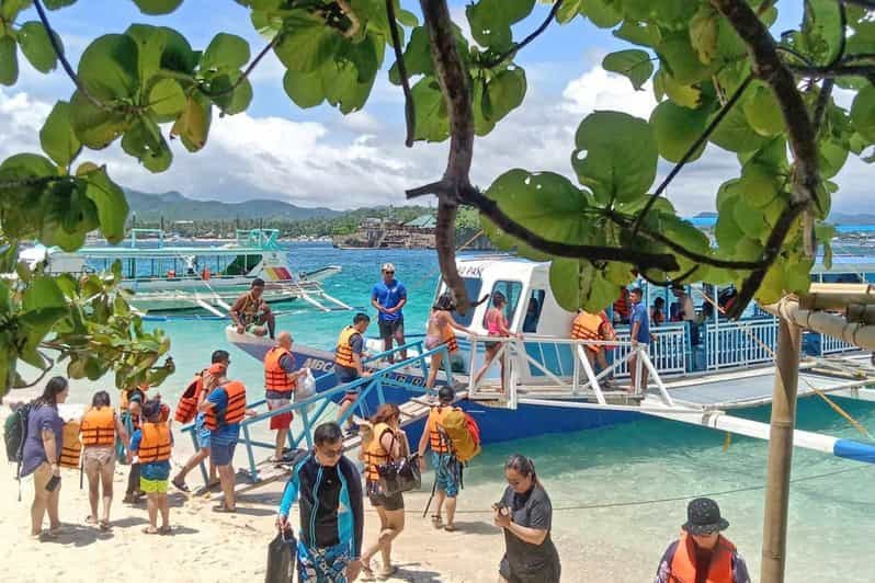 Billet Boracay : Circuit dans les îles avec Crystal Kayak et plongée avec casque