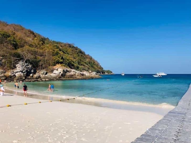 Billet Phuket : Excursion de plongée libre ou de plongée sous-marine sur l'île de Racha