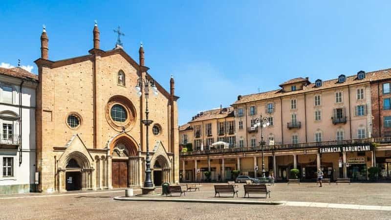 Billet Asti : Tour cycliste culinaire en E-Bike avec dégustations de mets et de vins