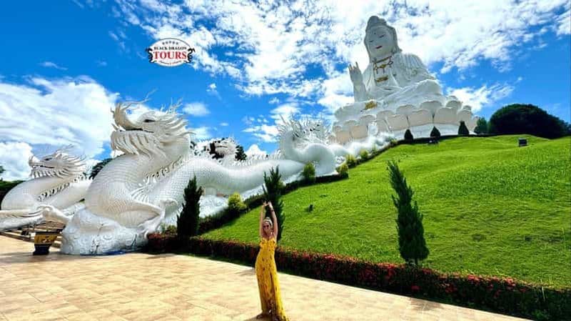 Billet Chiang Rai : visite d'une demi-journée – 3 temples célèbres et le Lalita Café