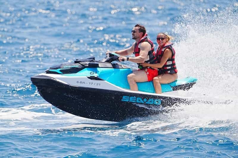 Billet Barcelone : Location de jet ski (sans permis)