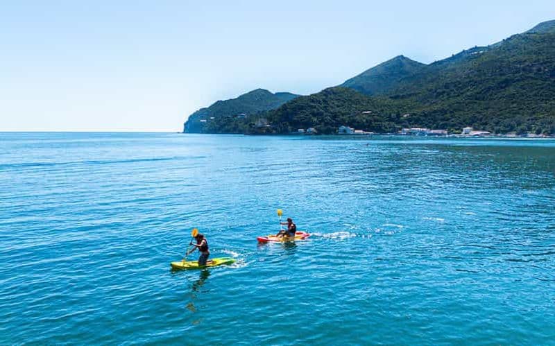Billet Lisbonne : kayak à Arrábida et plongée avec tuba sur une plage sauvage, option prise en charge