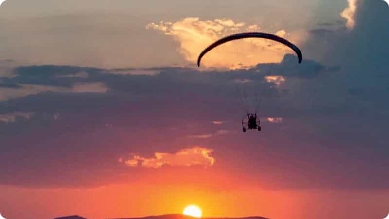 Billet Ibiza : vol en parapente motorisé de 25 minutes autour de l'île