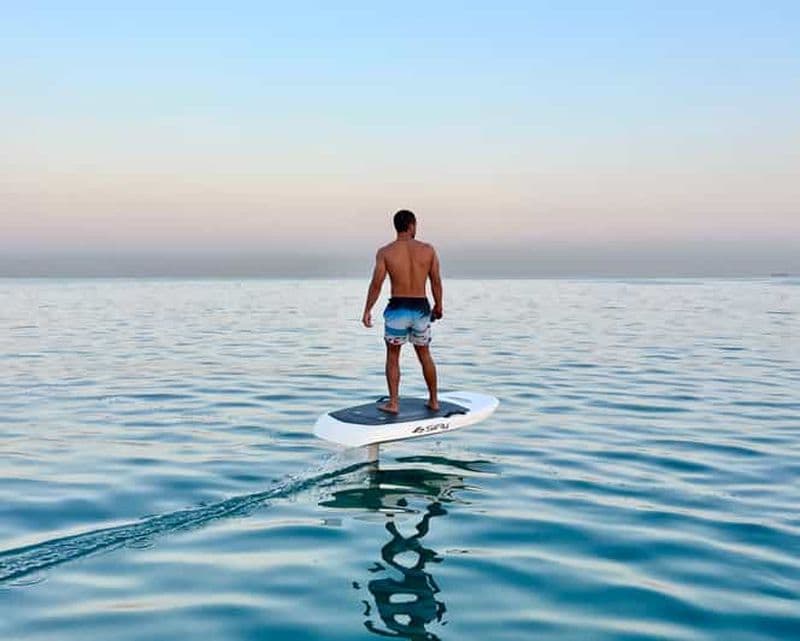 Billet Dubaï : Expérience en hydroglisseur électrique ou en eFoil Surfboard
