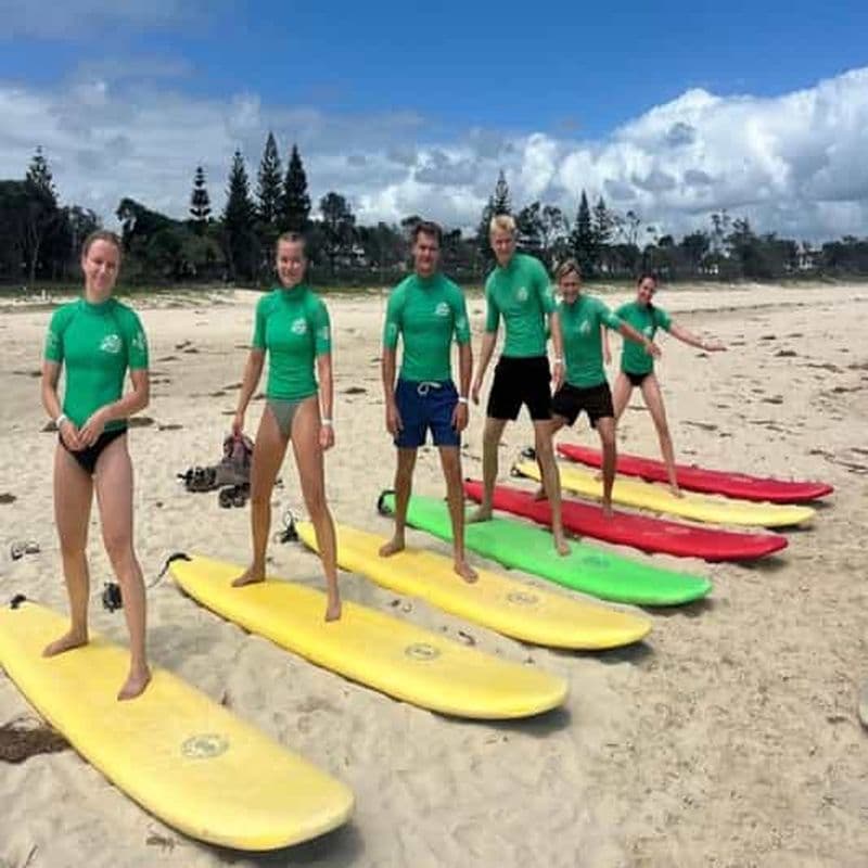 Billet Byron Bay : cours de surf en groupe avec moniteur