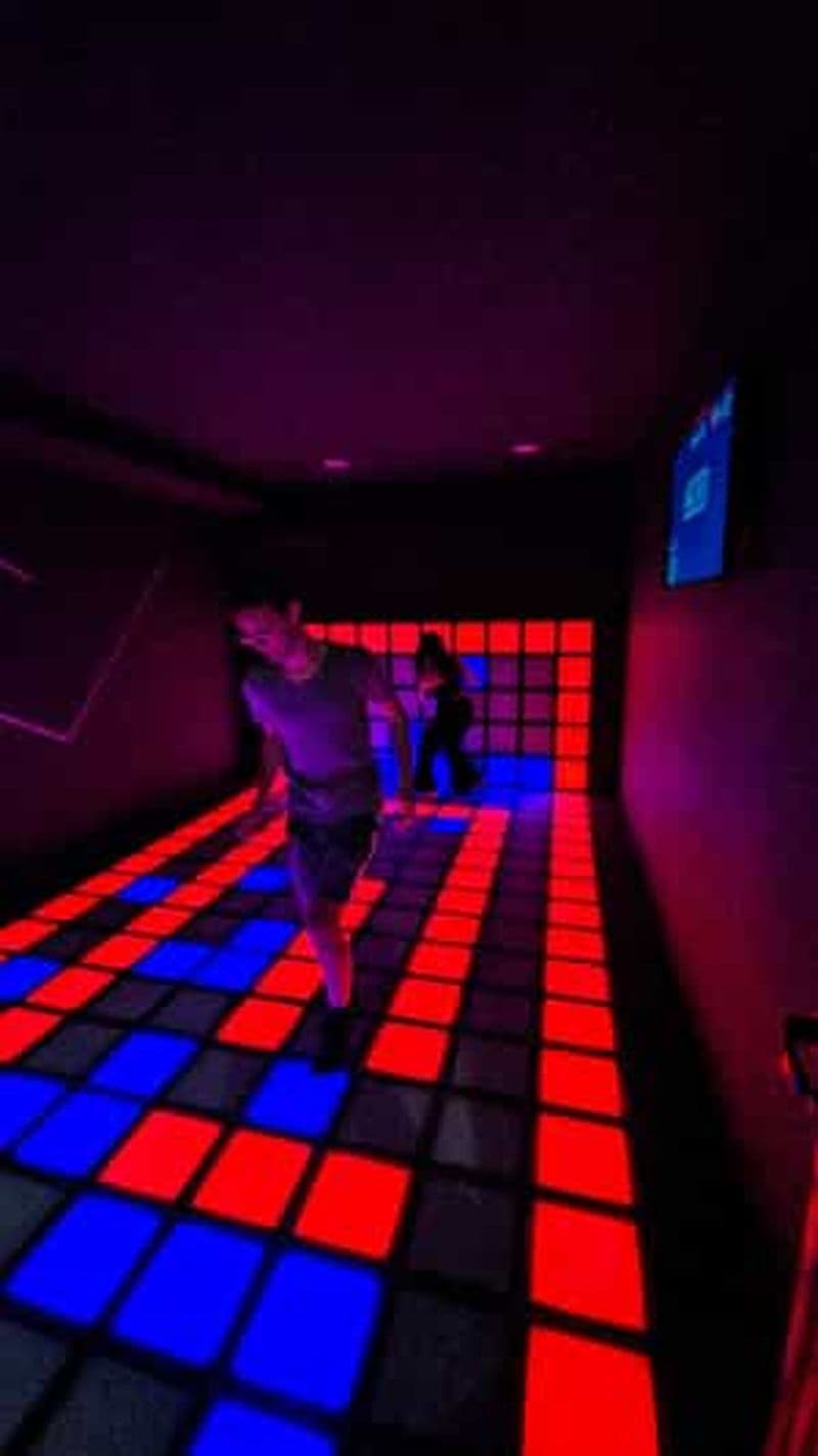 Billet Escape Room à Tirana : le sol est de la lave