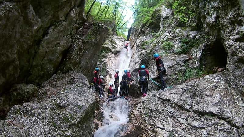 Billet Au départ de Bovec : Visite d'une demi-journée de canyoning dans la vallée de Soča