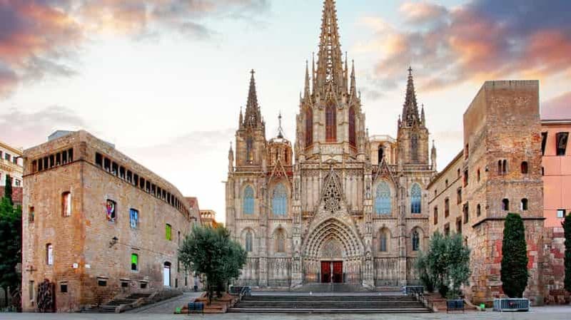 Billet Cathédrale de Barcelone : Visite à pied exclusive et billets d'entrée.