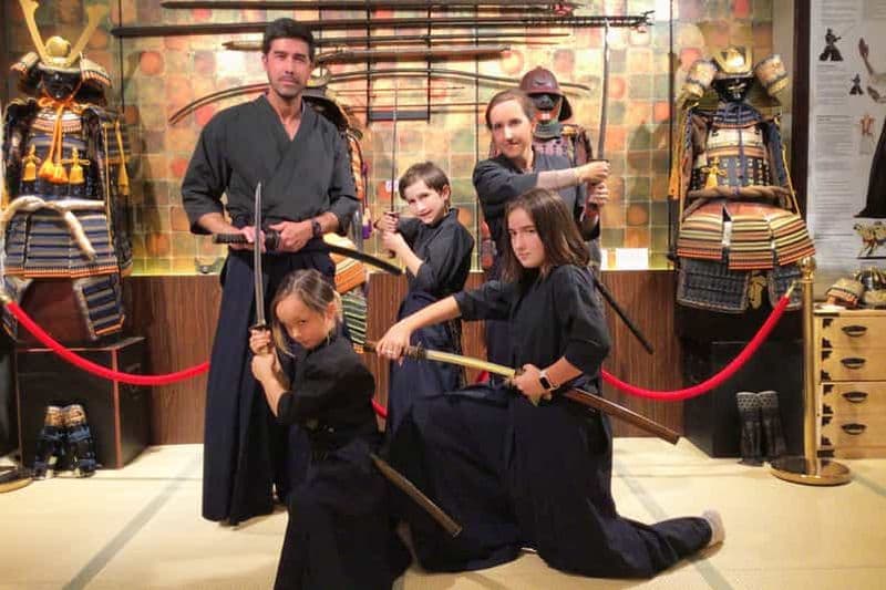 Billet Musée des samouraïs et ninjas d'Asakusa : leçon d'épée et visite