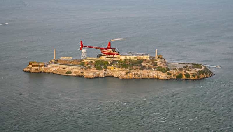 Billet Au départ de Sausalito : Tour en hélicoptère de San Francisco et Alcatraz