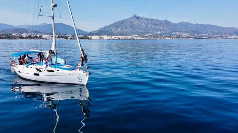 Billet Marbella : Croisière privée à Puerto Banús avec boissons
