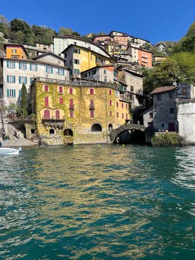Billet LAC COMO : 1hr de tour en bateau privé avec skipper