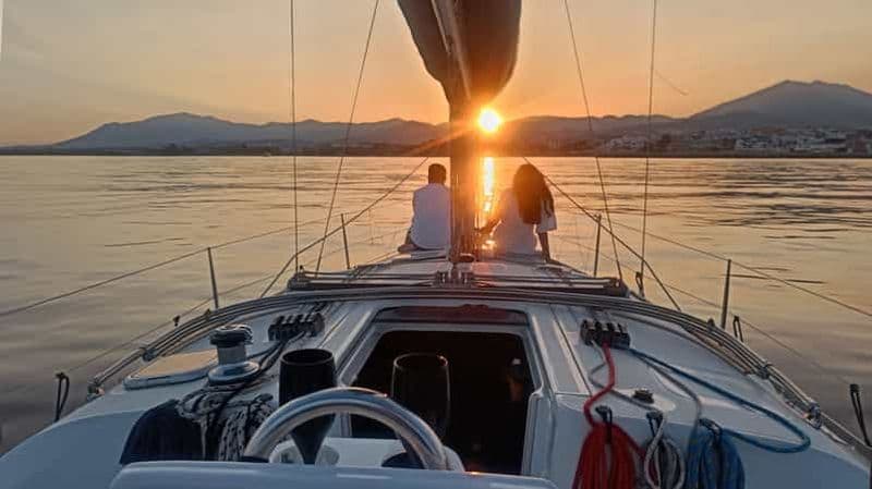 Billet Voile au coucher du soleil sur un voilier privé Puerto Banus Marbella