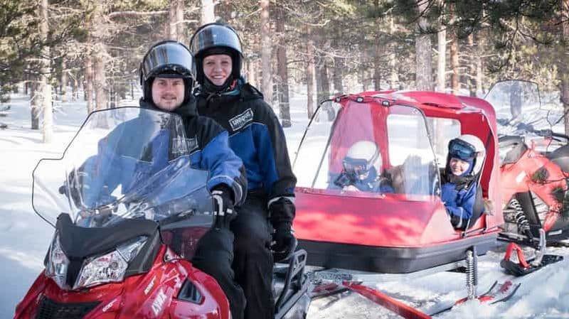 Billet Rovaniemi : safari en motoneige en famille avec feu de camp et collations