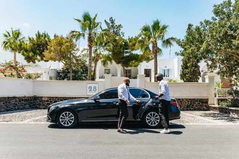 Billet Santorin : Transfert aller simple vers/depuis le port ou l'aéroport.