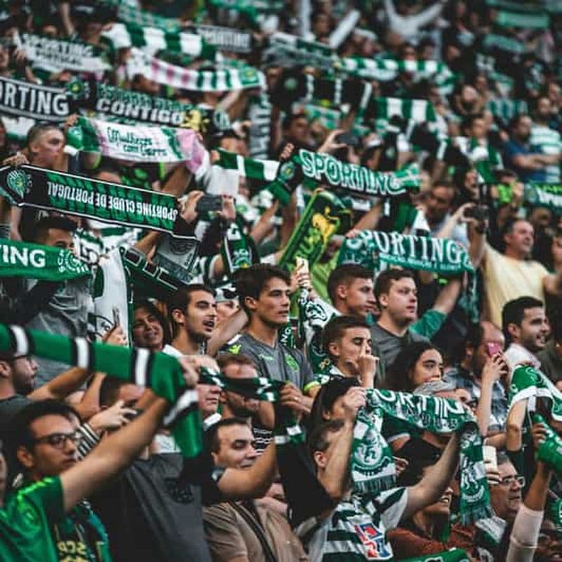 Billet Lisbonne : Le Sporting CP, un jour de match de football, avec un local