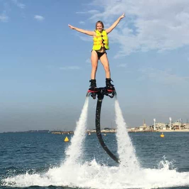 Billet Dubaï : Jet ski et Flyboard à Dubaï Glace gratuite