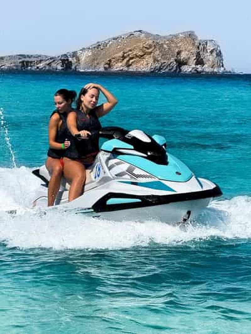 Billet Excursion en jet-ski à Cala Comte depuis San Antonio
