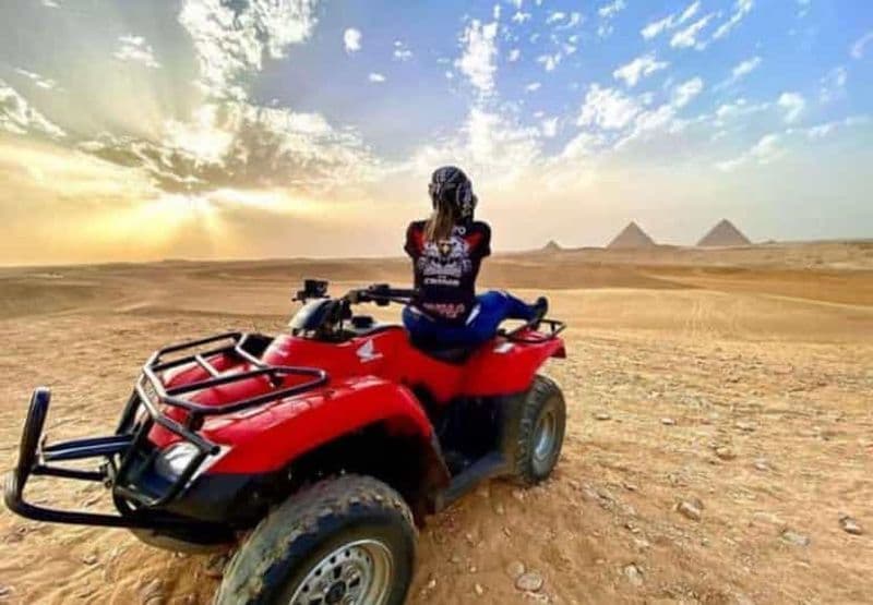 Billet Port d'Alexandrie : pyramides de Gizeh, musée et quad dans le désert