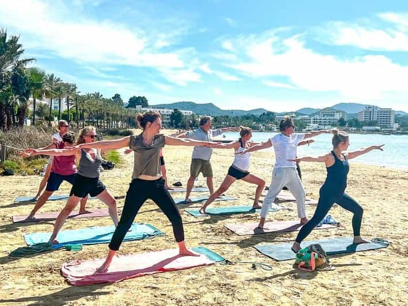 Billet Découvrez le Beach Yoga à San Antonio Ibiza