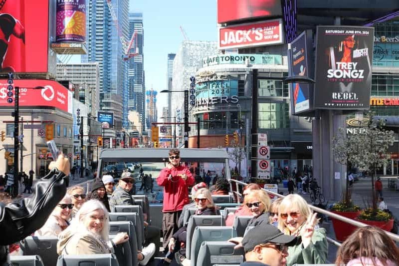 Billet Visite de Toronto : expérience de 2 heures en bus à toit ouvert