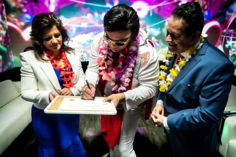Billet Las Vegas : Mariage dans la chapelle d'Elvis avec photographie incluse