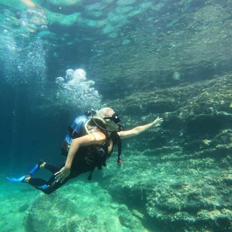 Billet Depuis Budva : Plongée pour débutants dans les tunnels de l'île