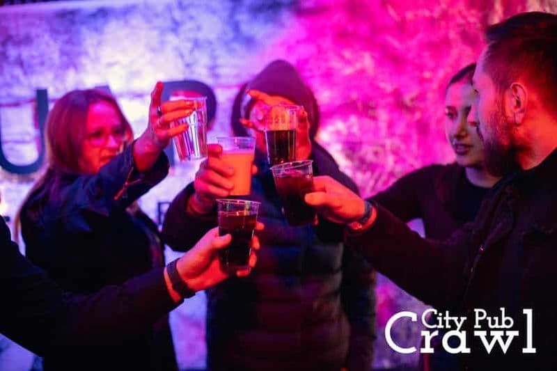 Billet Pub Crawl 1hr Bière + Vodka illimitées puis Clubs à Katowice