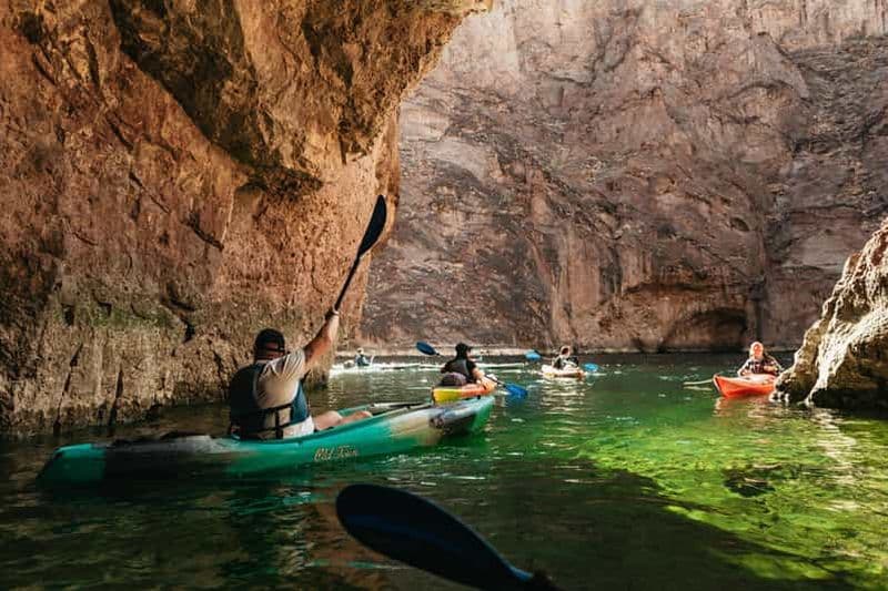 Billet Au départ de Las Vegas : Emerald Cave visite guidée en kayak
