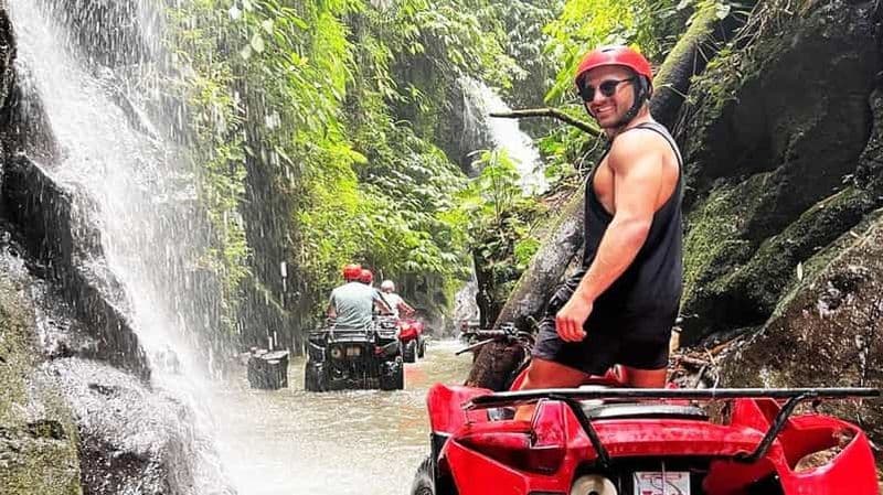 Billet Ubud : Kuber Quad Bike Tour avec un long tunnel et une chute d'eau