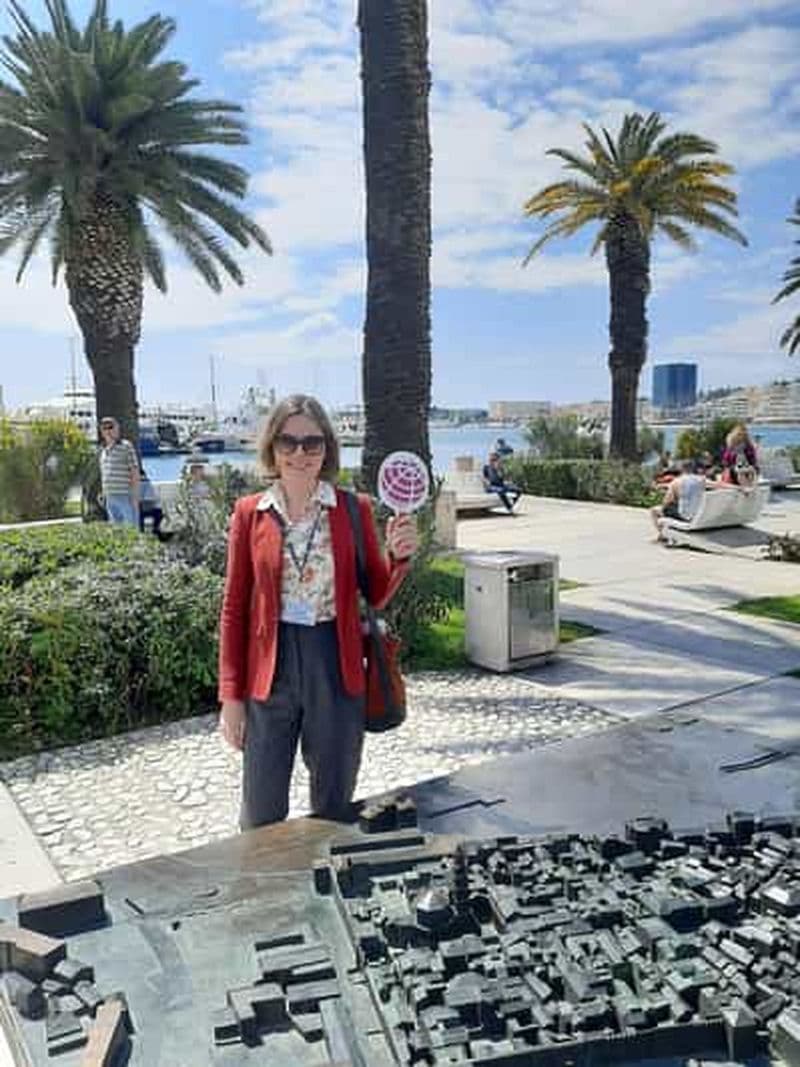 Billet Split : Visite à pied privée dans le centre historique de la ville