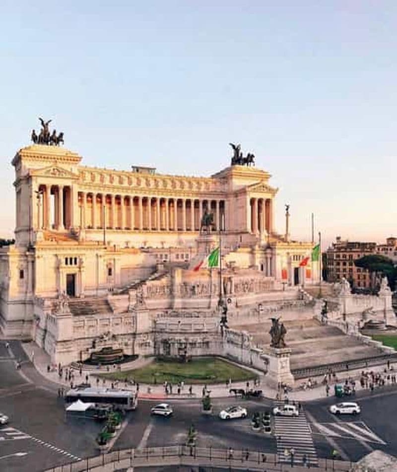 Billet Rome : accès au Vittoriano, terrasse panoramique à 360° via l'ascenseur